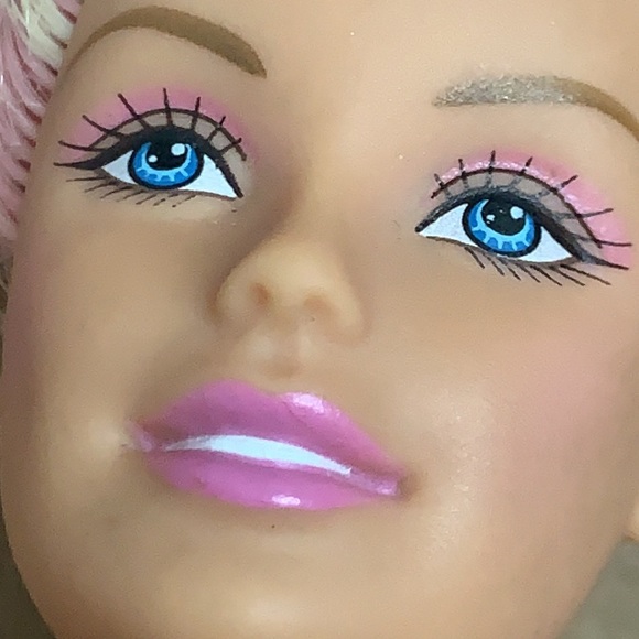 Three barbie Mattel dolls - Picture 16 of 17